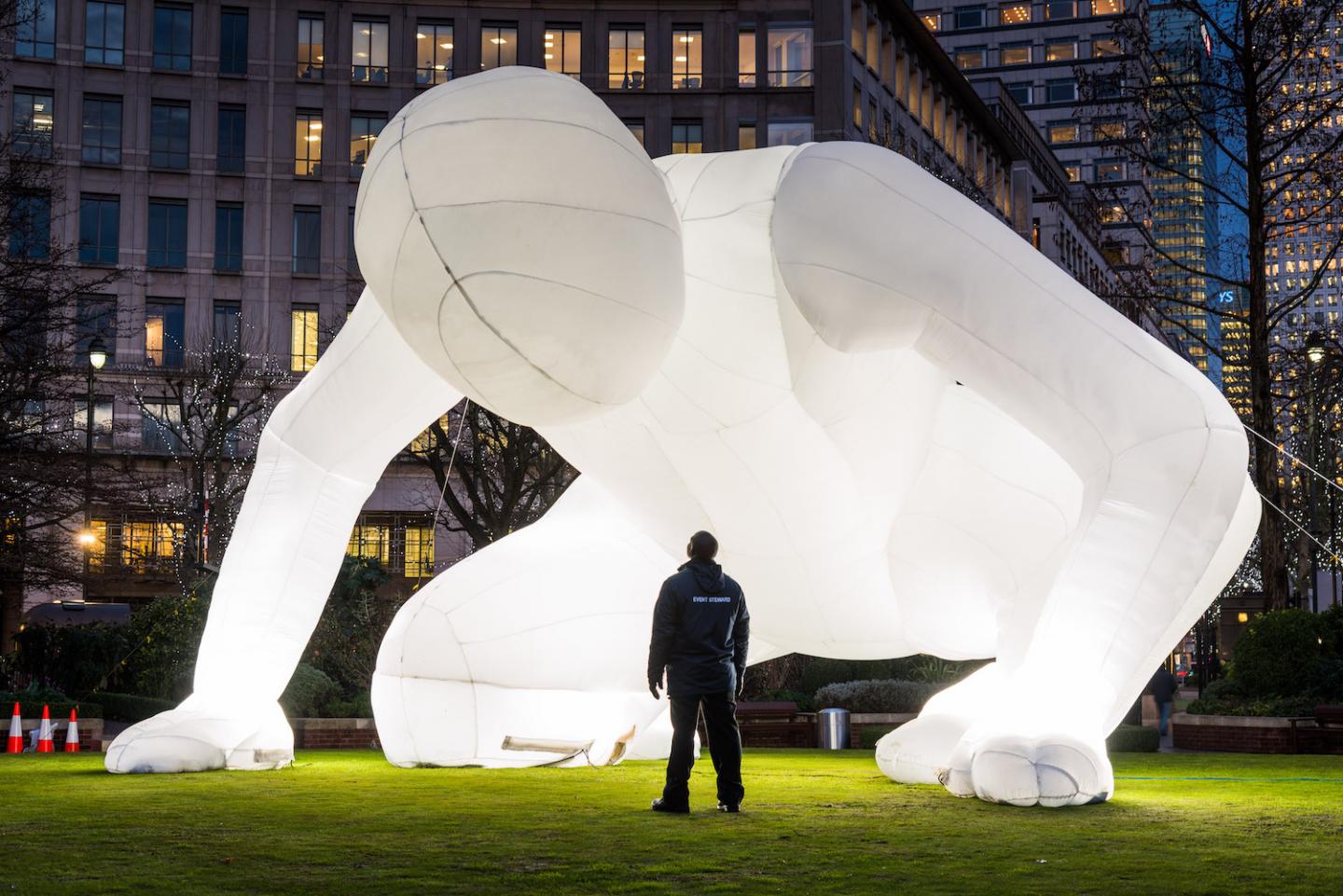 Amanda Parer Fantastic Planet. Canary Wharf UK. Photo credit. Parer Studio